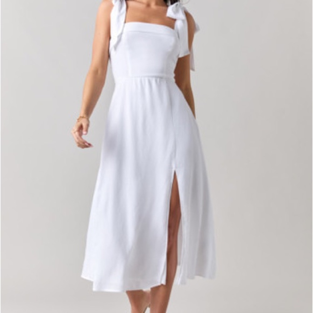 Francesca’s Leah Bow Tie Midi Dress
